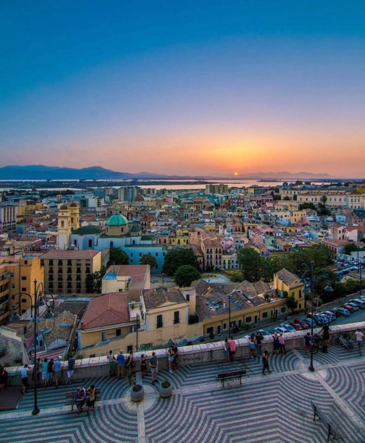 Cagliari Centro Citta Rooms Ngoại thất bức ảnh